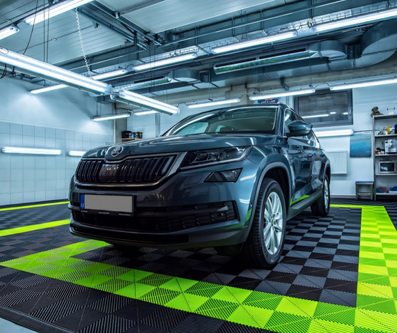 swisstrax skoda kodiaq garage flooring black green